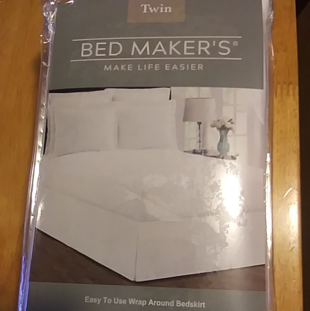 Newsmakers Tailored Bedskirt Twin Size